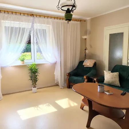Lesniczowka Pod Lipa Ferienhaus *